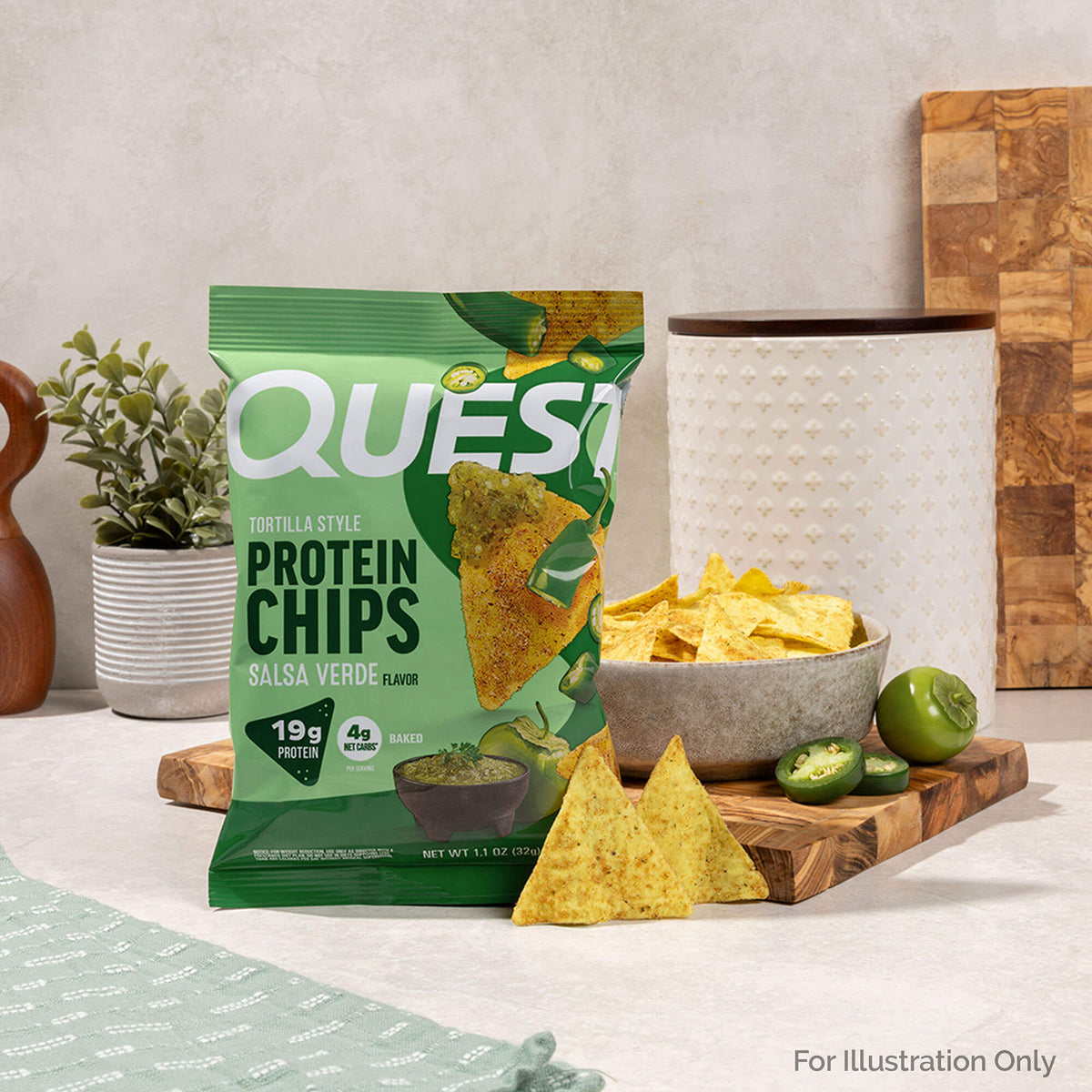 salsa-verde-tortilla-style-protein-chips-v5 qst-016419-salsa-verde-tortilla-style-protein-chips_5.jpg